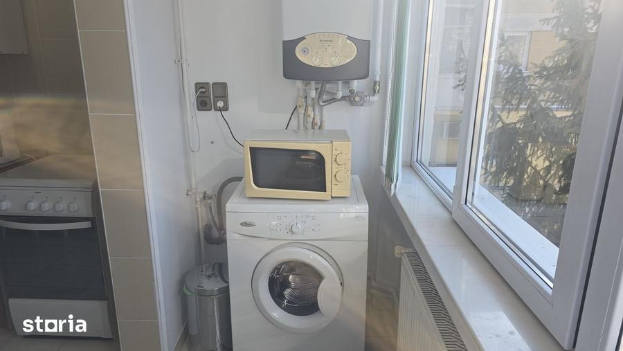 Apartament cu 2 camere decomandat în Liliacului