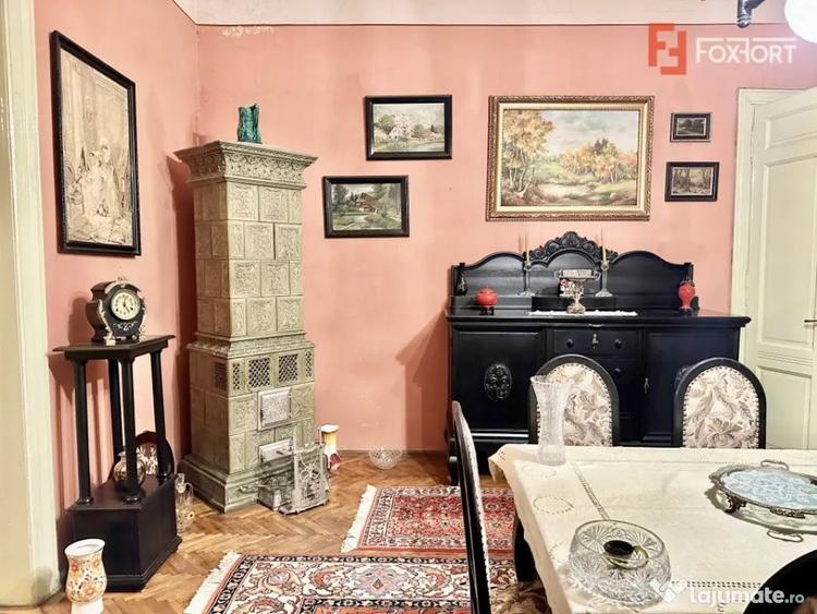 Apartament cu 4 camere decomandat în Exterior Vest
