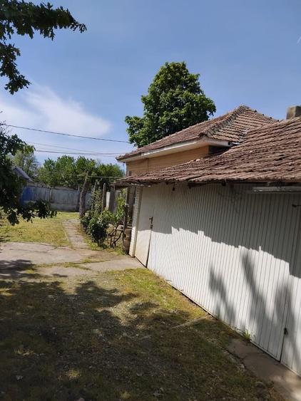 Casă cu 3 camere în Vădăstrița