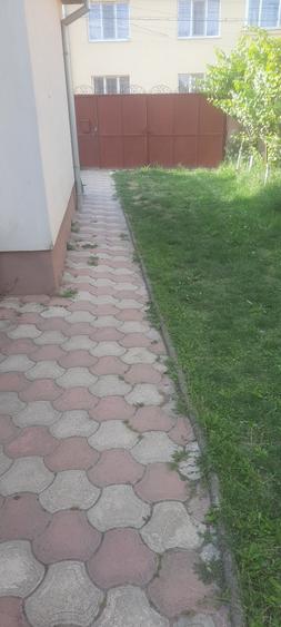 Casă cu 3 camere în Exterior Vest