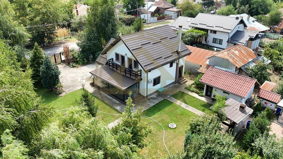 Casă cu 5 camere cu Canalizare în Ungureni (Corbii Mari)