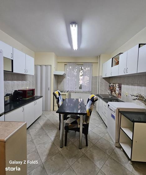 Apartament cu 2 camere decomandat în Cantemir