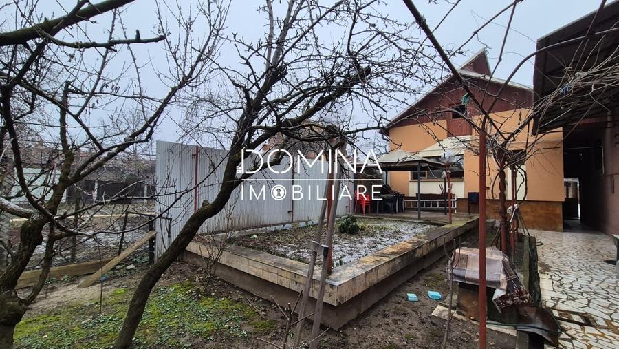 Casă individuală cu 5 camere cu Teren 554 Mp în Sud