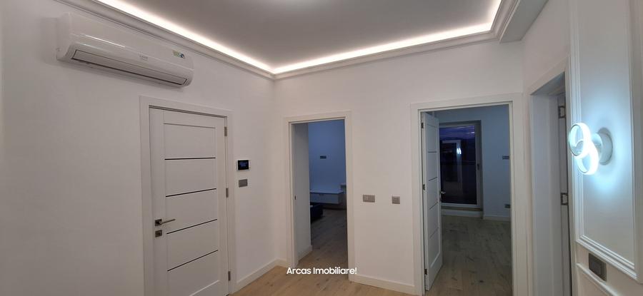 Penthouse cu 3 camere decomandat, mobilat în Sub Arini