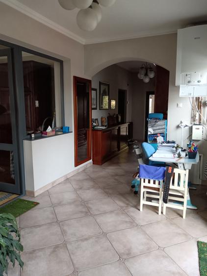 Casă individuală cu 5 camere cu Piscina în Unirii