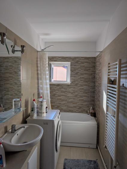 Apartament cu 2 camere decomandat în Răcădău