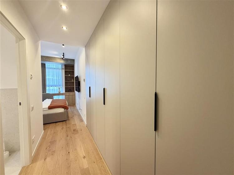Apartament cu 3 camere decomandat, mobilat în Floreasca