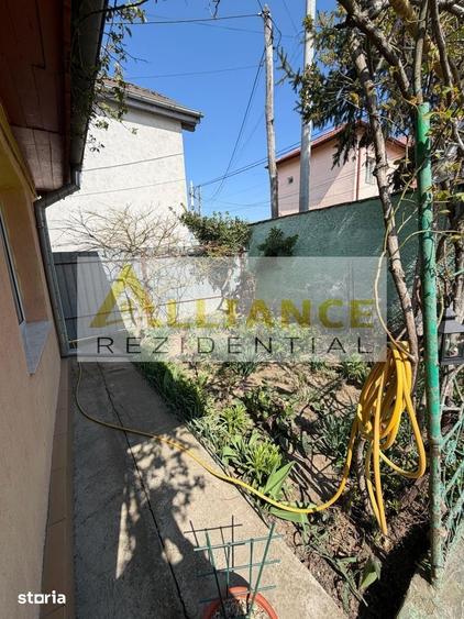 Casă cu 5 camere cu Teren 754 Mp în Glina