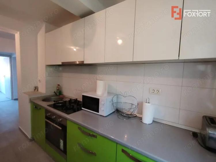 Apartament cu 3 camere decomandat, mobilat în Fabric