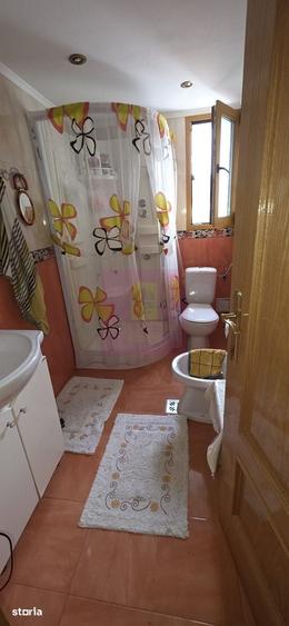 Casă cu 3 camere cu Teren 340 Mp în Poiana