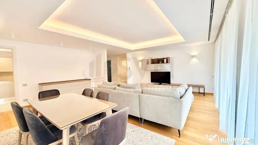 Apartament cu 3 camere decomandat în Central