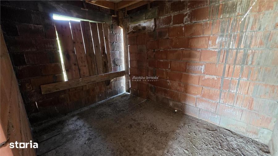 Casă cu 3 camere cu Teren 5314 Mp în Răchitova