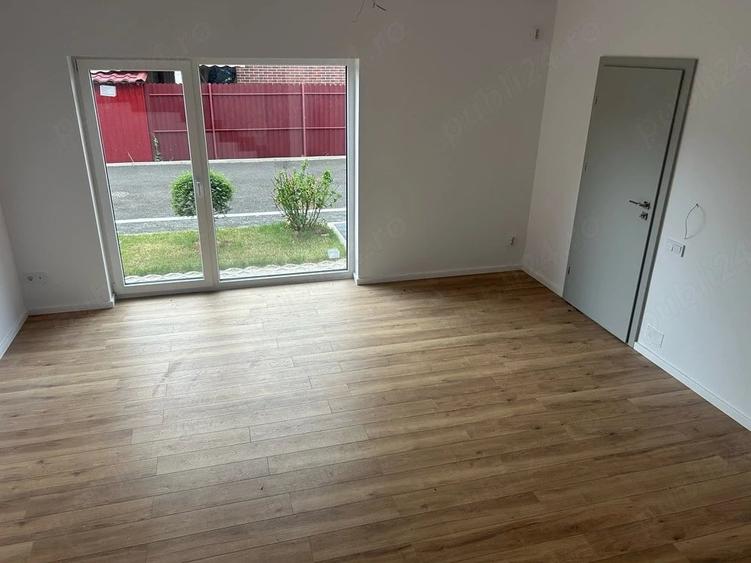 Casă cu Teren 150 Mp în Florești
