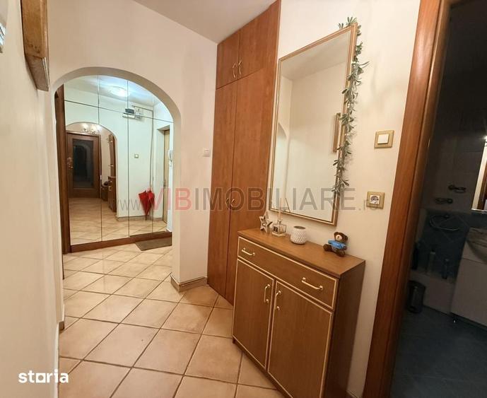 Apartament cu 3 camere în Grivița
