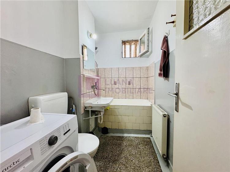Apartament cu 2 camere semidecomandat, mobilat în Terezian