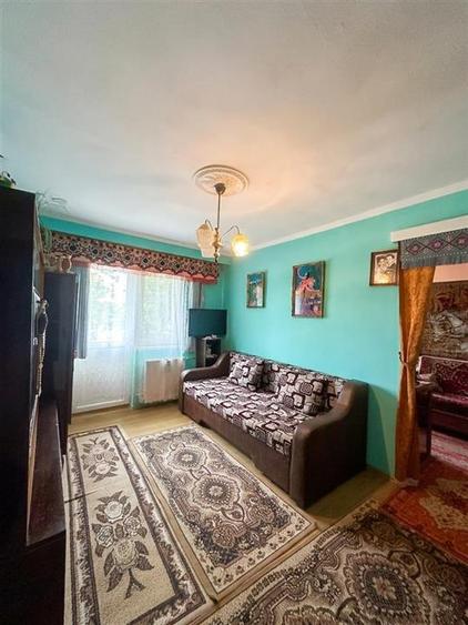 Apartament cu 2 camere semidecomandat în Nufărul