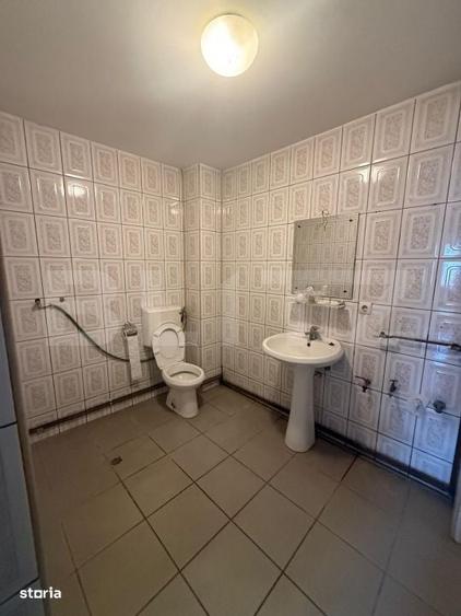 Casă cu 4 camere în Fundeni