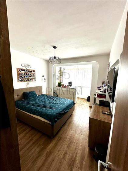 Apartament cu 4 camere decomandat în Circumvalațiunii
