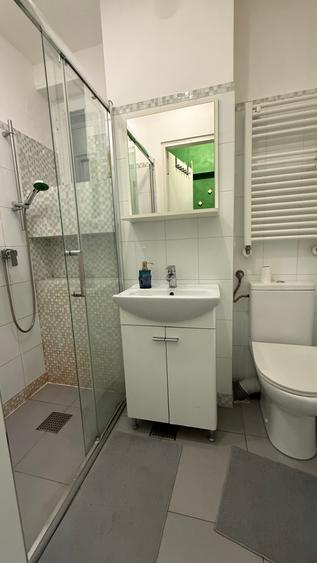 Apartament cu 2 camere decomandat în Sala Palatului