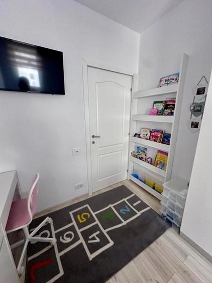 Apartament cu 3 camere decomandat în 1 Decembrie 1918