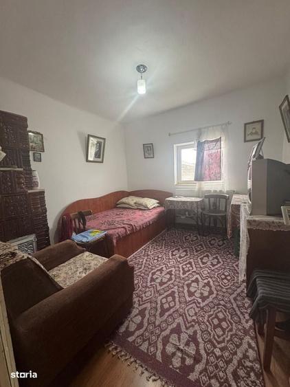 Casă cu 3 camere în Uiești