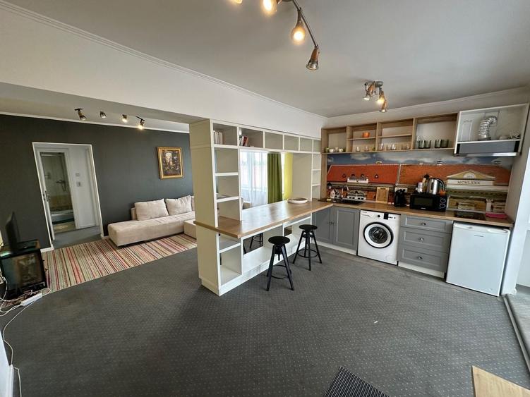 Apartament cu 2 camere semidecomandat în Ultracentral