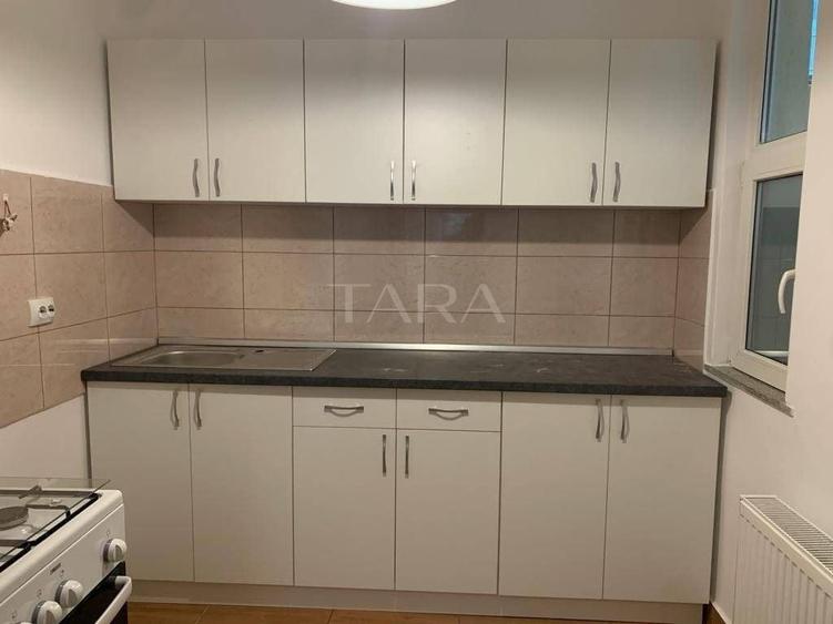 Apartament cu 2 camere, mobilat în Central — fotografia 1
