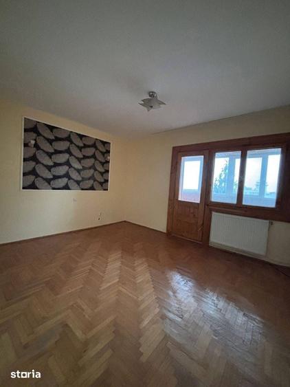 Apartament cu 4 camere în Central