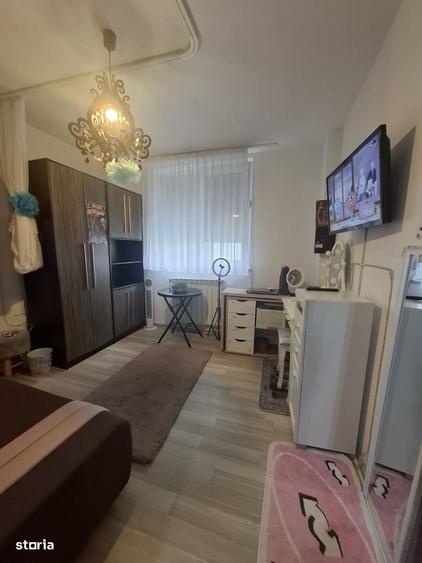 Apartament cu 3 camere decomandat în Ultracentral