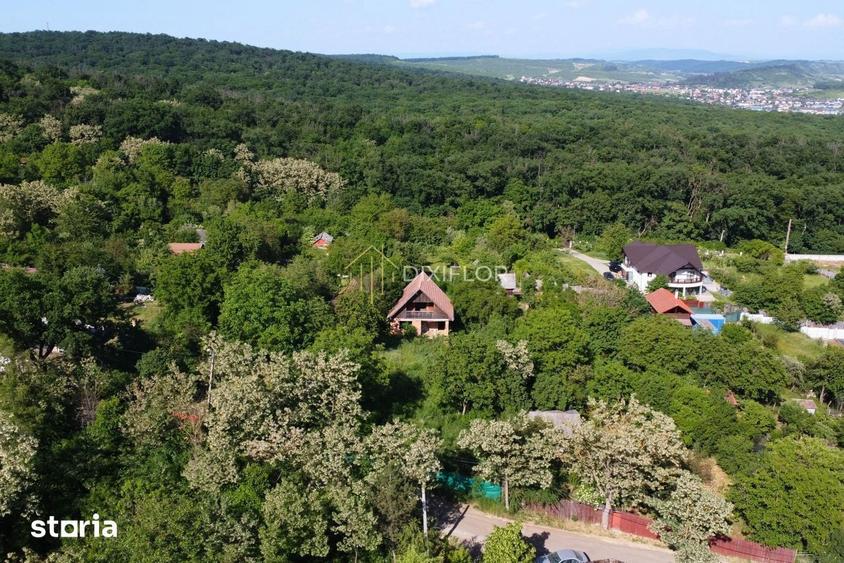 Casă cu Teren 601 Mp în Central