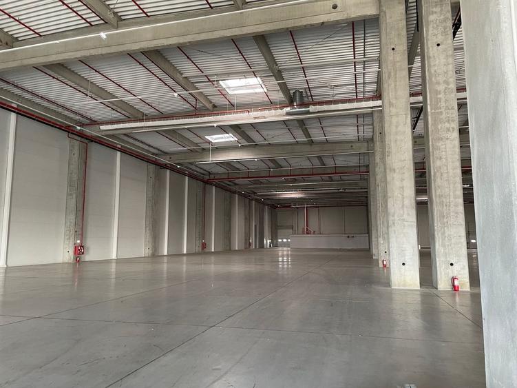 Spațiu industrial, de 2,200 mp, în Nord