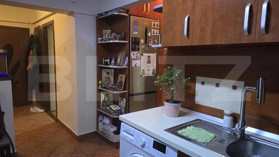 Apartament cu 3 camere decomandat în Burdea