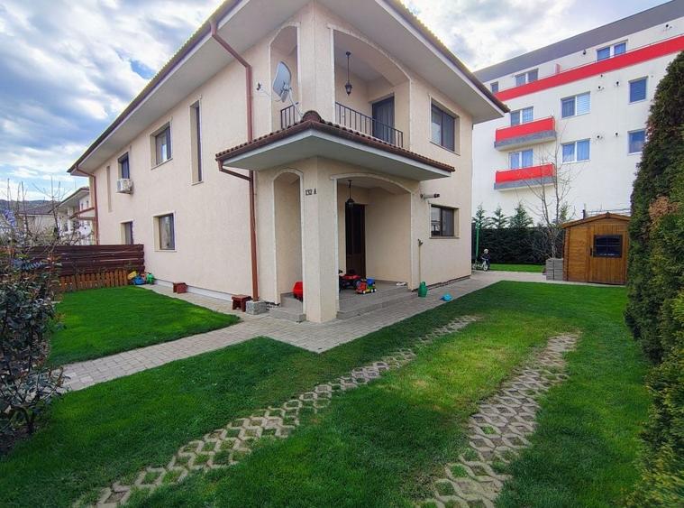 Casă cu 4 camere în Florești