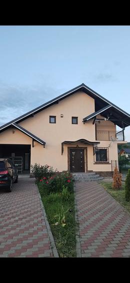 Casă cu 3 camere cu Teren 1000 Mp în Băiculești