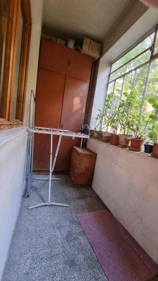 Apartament cu 3 camere decomandat în Tineretului