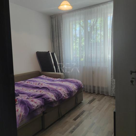 Apartament cu 4 camere decomandat, mobilat în Rahova