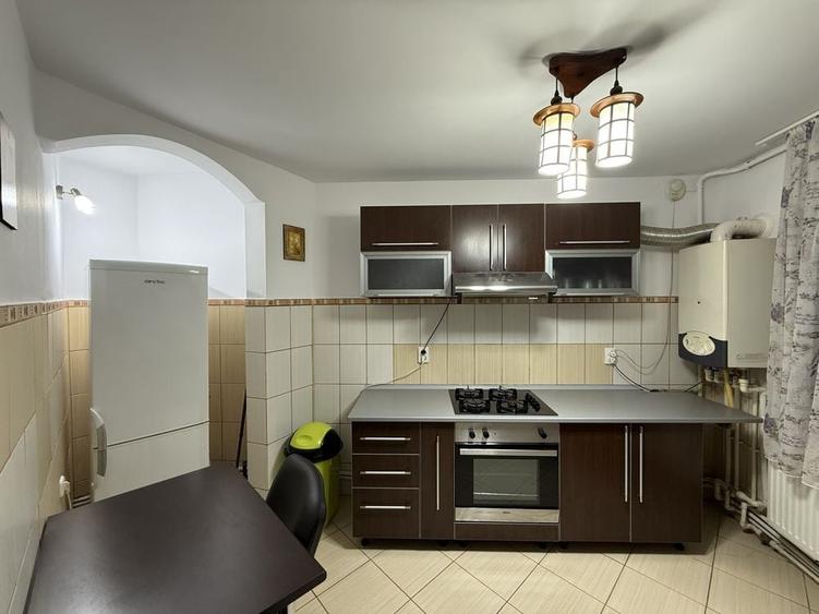 Apartament cu 2 camere semidecomandat în Ultracentral