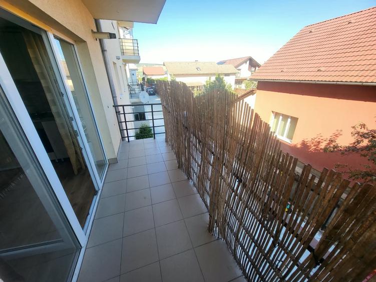 Apartament cu 2 camere decomandat în Florești