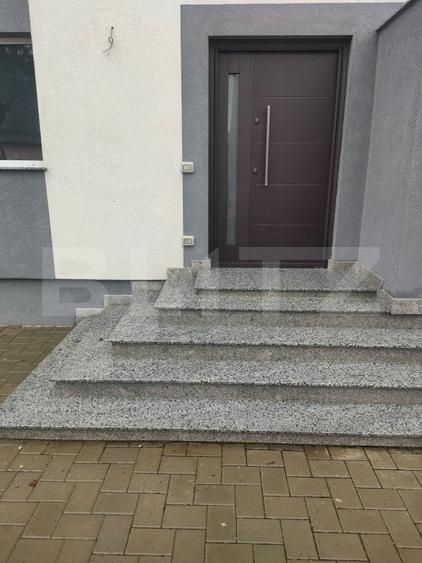 Duplex cu 4 camere cu Teren 240 Mp în Exterior Nord