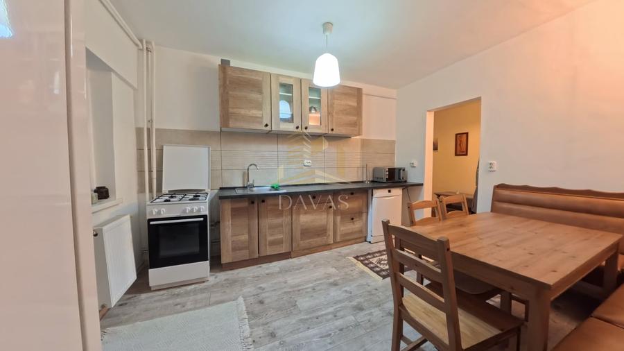Apartament cu 3 camere decomandat, mobilat în Gheorgheni