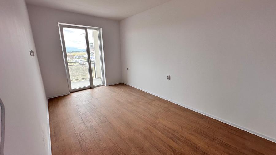 Apartament cu 3 camere decomandat în Șelimbăr — fotografia 3