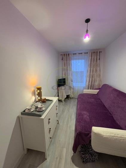 Apartament cu 3 camere semidecomandat, mobilat în Șelimbăr