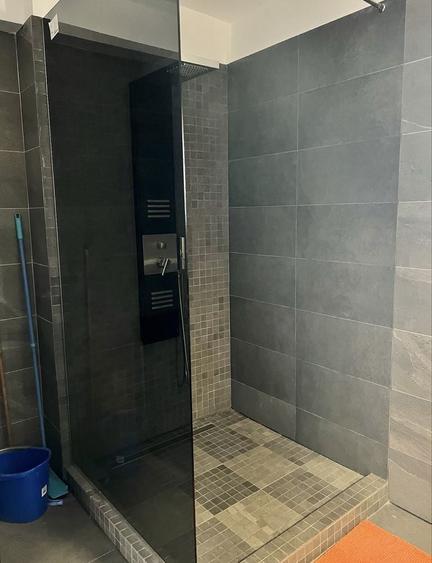 Apartament cu 4 camere decomandat în Exterior Vest