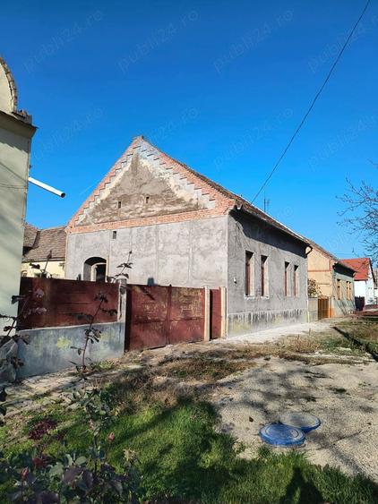 Casă cu 3 camere în Bulgăruș