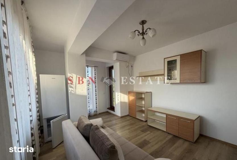 Apartament cu 2 camere decomandat în 1 Mai