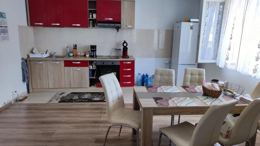 Casă cu Teren 1000 Mp în Central