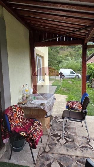 Casă individuală cu 2 camere cu Teren 2800 Mp în Elciu