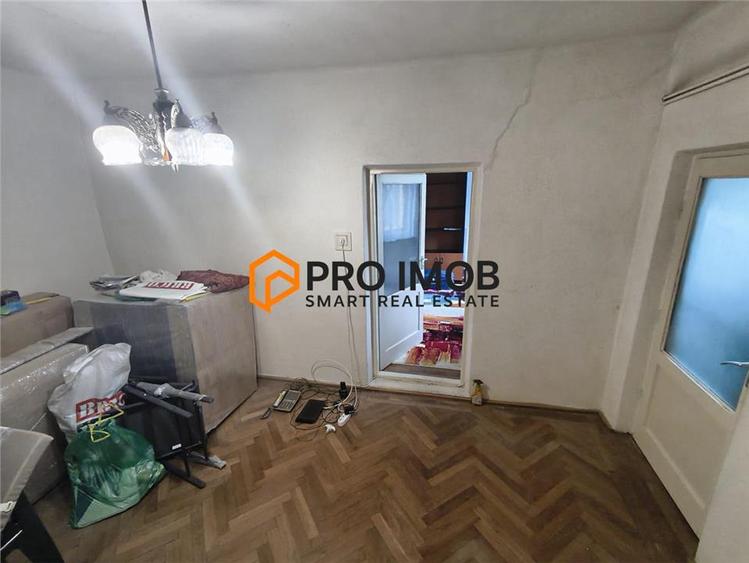 Casă individuală cu 3 camere cu Canalizare în 1 Decembrie