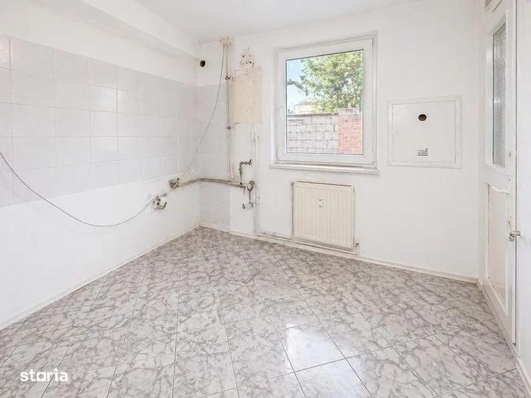 Casă cu 3 camere cu Teren 600 Mp în Central
