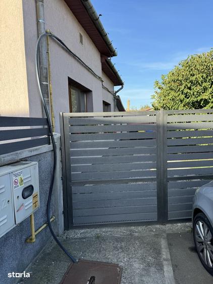 Casă cu 3 camere cu Teren 900 Mp în Central